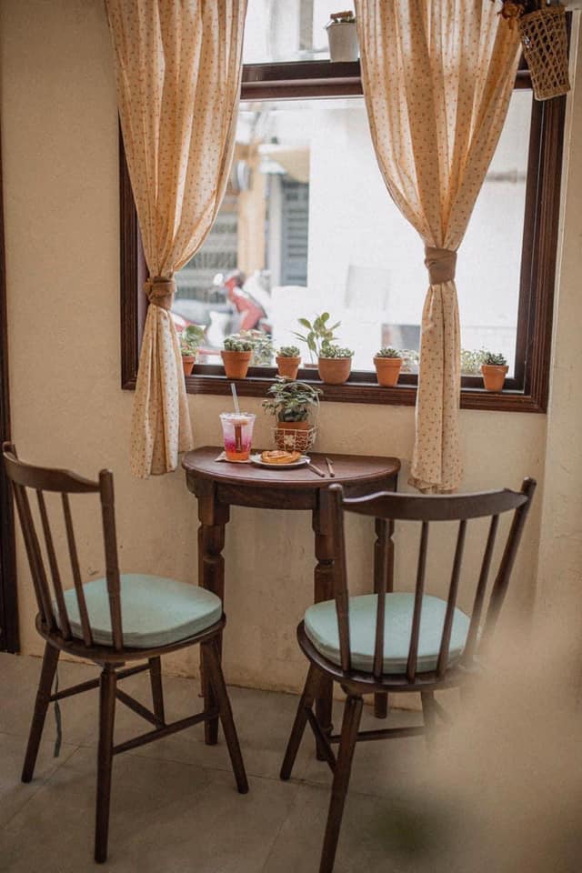 Bittersweet Cakery & Cafe Khoe Quán